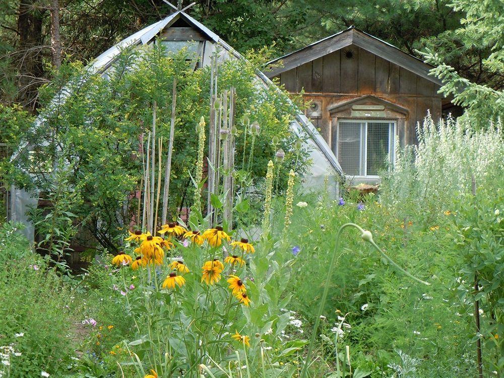 Bed and Breakfast Jardins De L'Achillee Millefeuille La Conception Exteriér fotografie