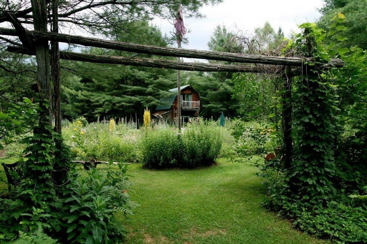 Bed and Breakfast Jardins De L'Achillee Millefeuille La Conception Exteriér fotografie